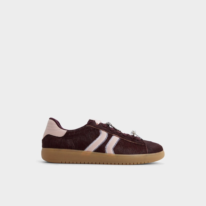 Chicsneaker2