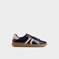 Chicsneaker2