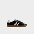 Chicsneaker2
