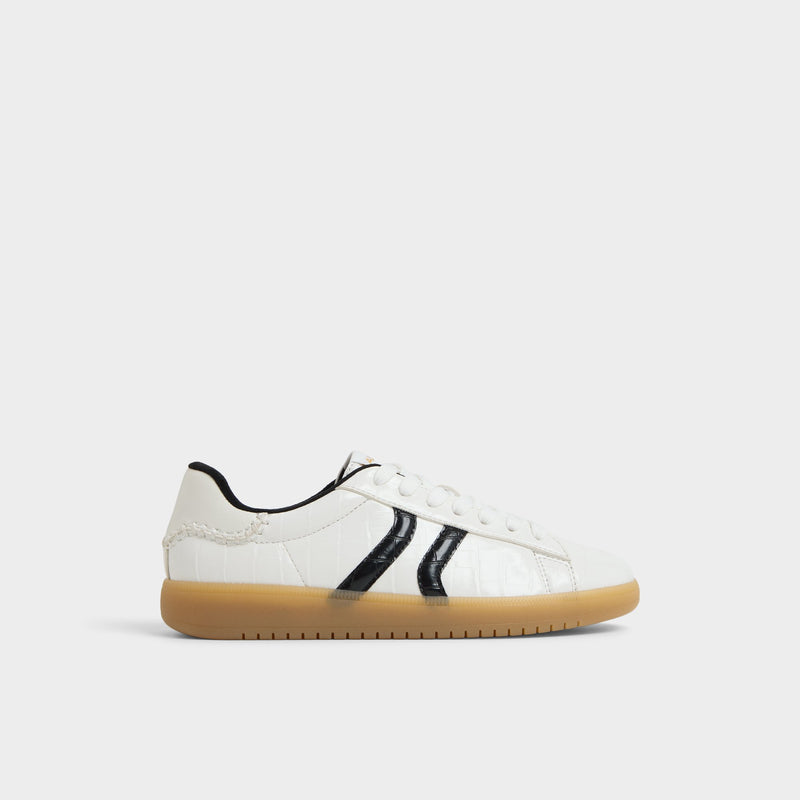 Chicsneaker2