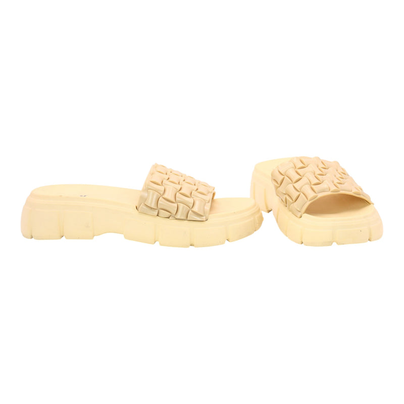 M011722 slipper